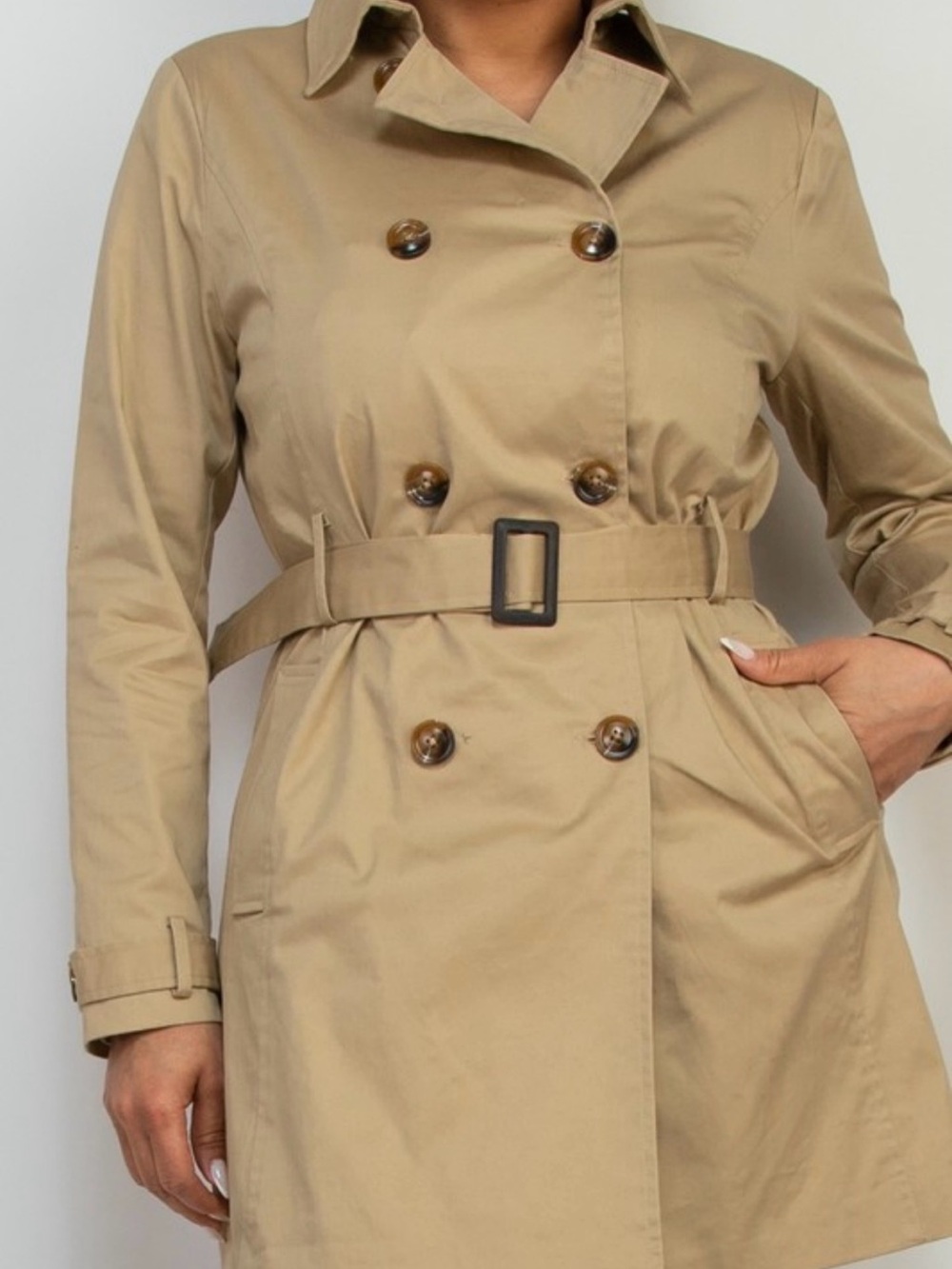 Classic Khaki Double-Breasted Trench Coat with Belt - Picture 3 of 5